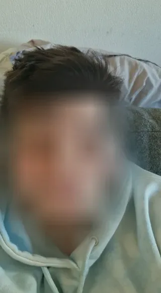 Alma, 25