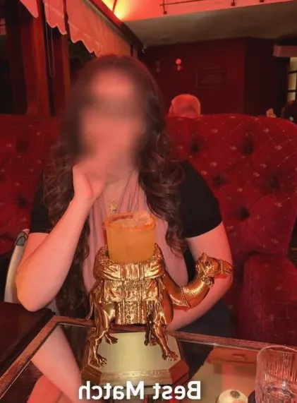 Charlotte, 34