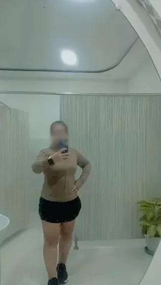 Charlotte, 40