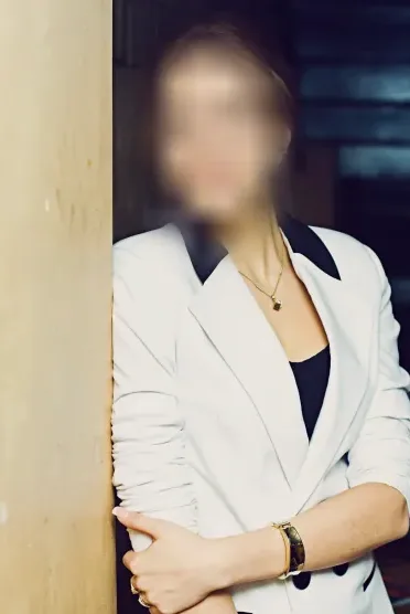Clara, 30
