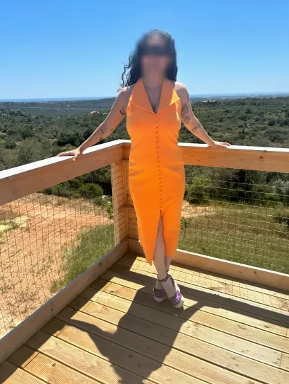Isabella, 38