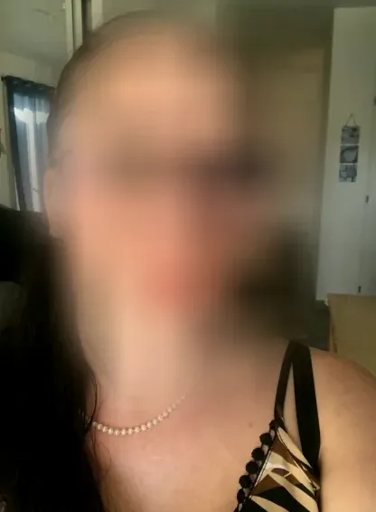 Ivana, 39