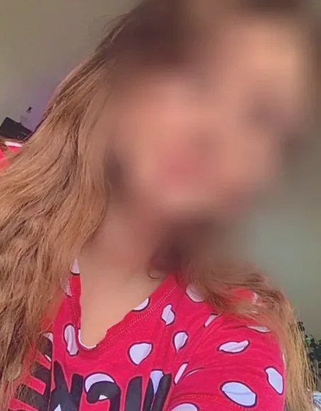 Julie, 31