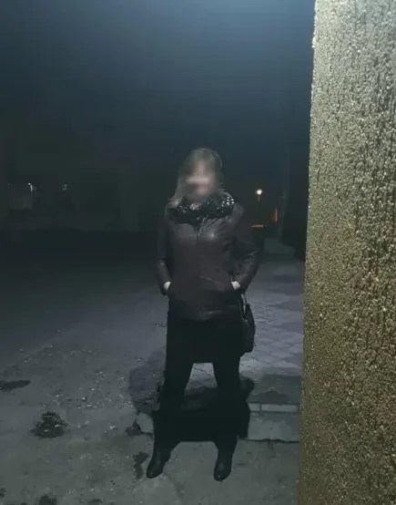 Laura, 40