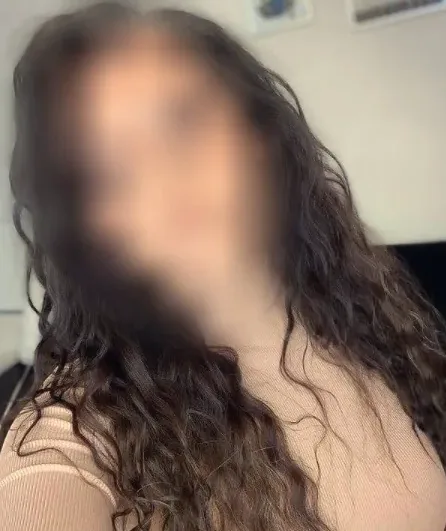 Nour, 35