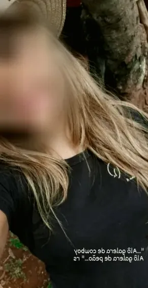 Sara, 32