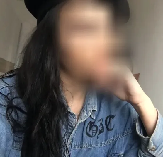 Signe, 28